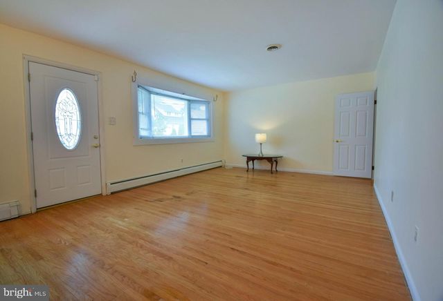 411 SHARP AVE, Glenolden, PA 19036