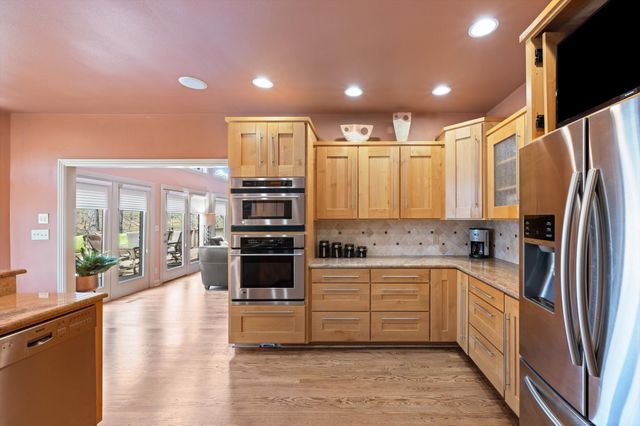 1050 Moonlit Meadow Ln, Greenbrier, TN 37073
