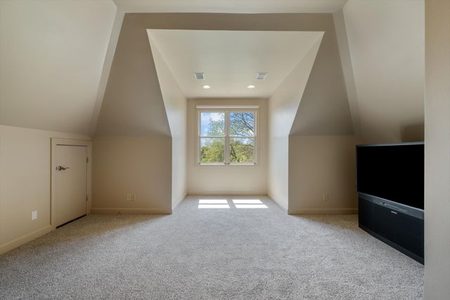 1050 Moonlit Meadow Ln, Greenbrier, TN 37073