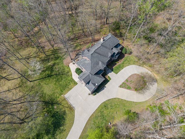 1050 Moonlit Meadow Ln, Greenbrier, TN 37073