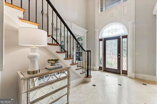 210 Ansley Close, Roswell, GA 30075