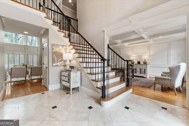 210 Ansley Close, Roswell, GA 30075