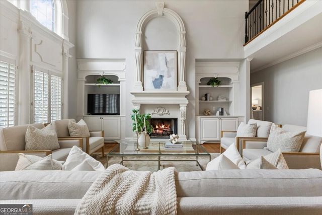 210 Ansley Close, Roswell, GA 30075