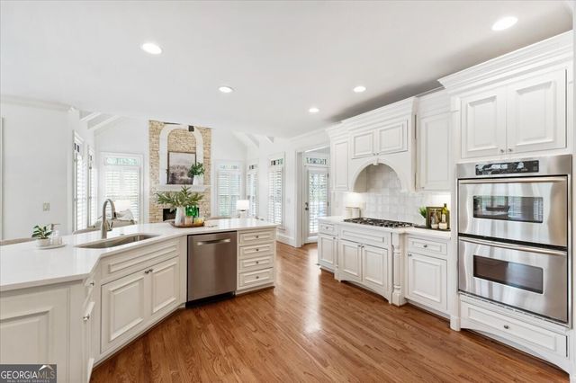 210 Ansley Close, Roswell, GA 30075