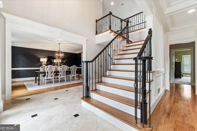 210 Ansley Close, Roswell, GA 30075