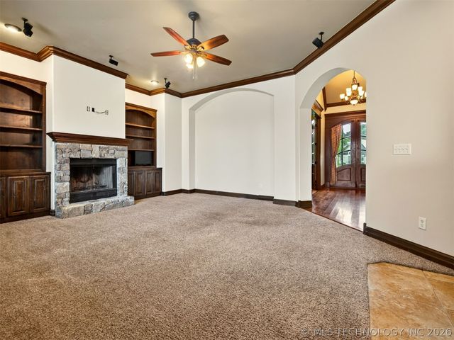 18961 Chickadee Court, Owasso, OK 74055