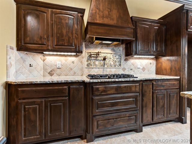 18961 Chickadee Court, Owasso, OK 74055