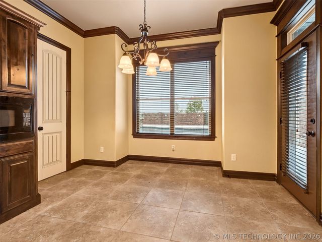 18961 Chickadee Court, Owasso, OK 74055