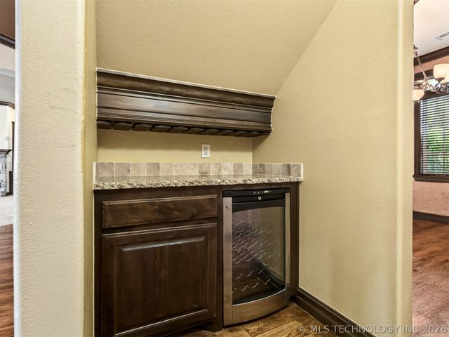 18961 Chickadee Court, Owasso, OK 74055