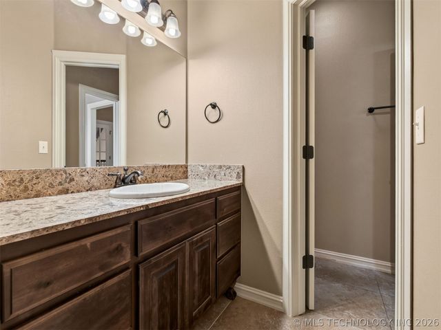 18961 Chickadee Court, Owasso, OK 74055