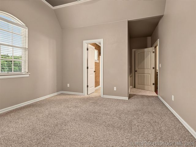 18961 Chickadee Court, Owasso, OK 74055