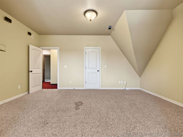 18961 Chickadee Court, Owasso, OK 74055