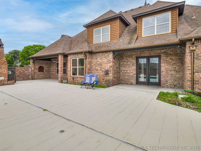 18961 Chickadee Court, Owasso, OK 74055