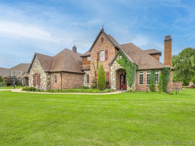 18961 Chickadee Court, Owasso, OK 74055