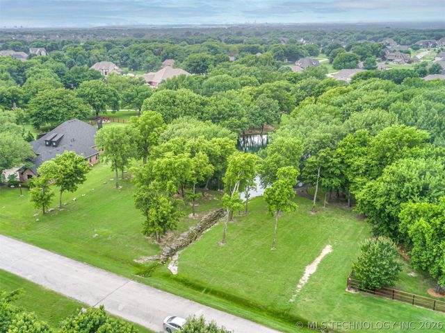 18961 Chickadee Court, Owasso, OK 74055