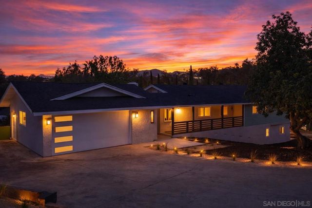 1602 Montgomery, Vista, CA 92084