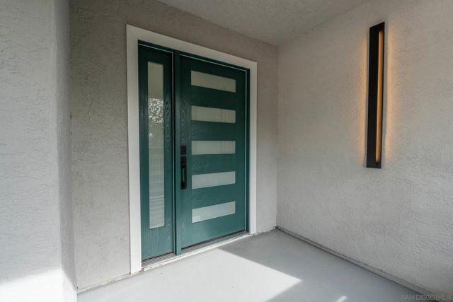 1602 Montgomery, Vista, CA 92084