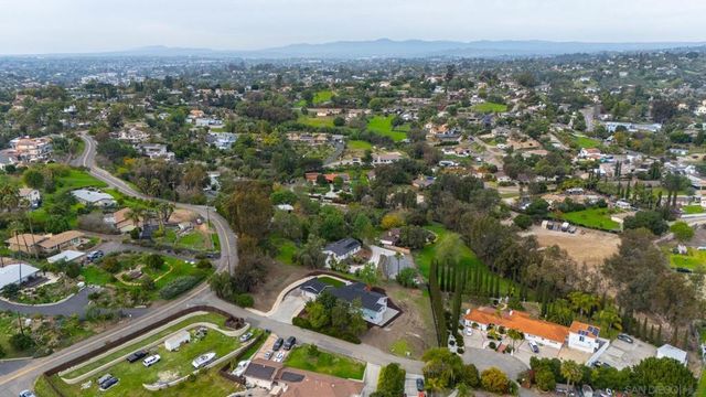 1602 Montgomery, Vista, CA 92084