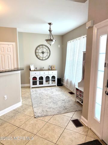 910 Abby Road, Middletown, NJ 07748