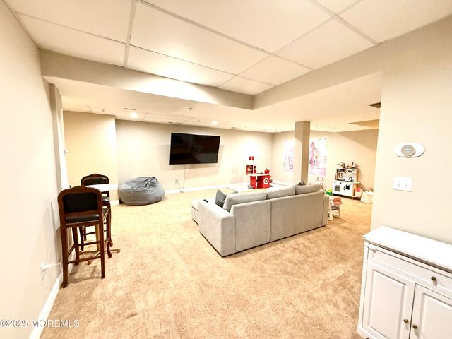 910 Abby Road, Middletown, NJ 07748