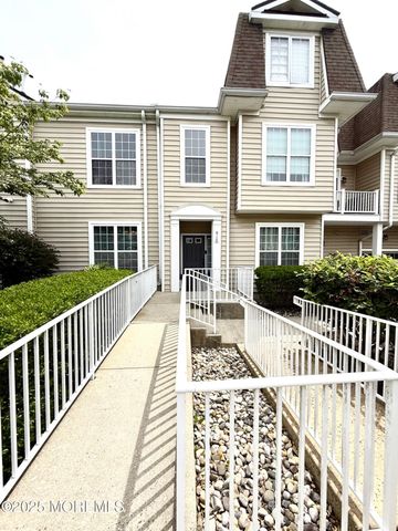 910 Abby Road, Middletown, NJ 07748