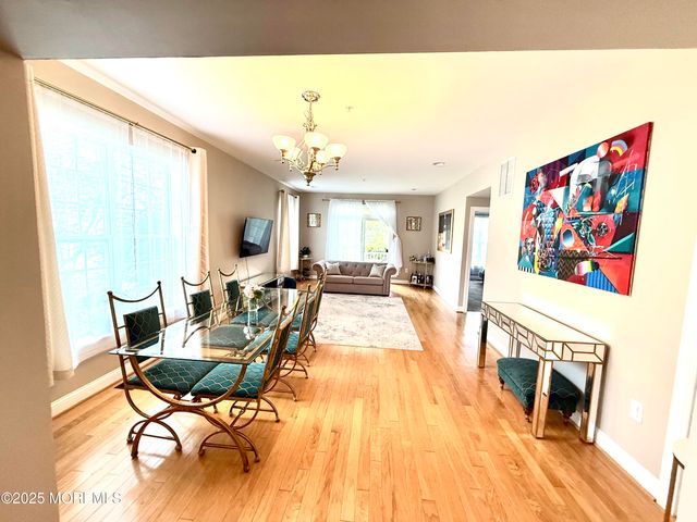 910 Abby Road, Middletown, NJ 07748