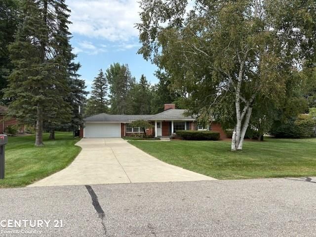 120 Montmorency Road, Rochester Hills, MI 48307