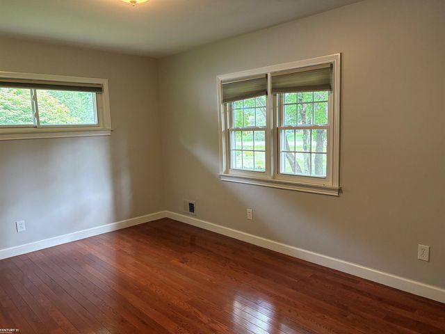 120 Montmorency Road, Rochester Hills, MI 48307