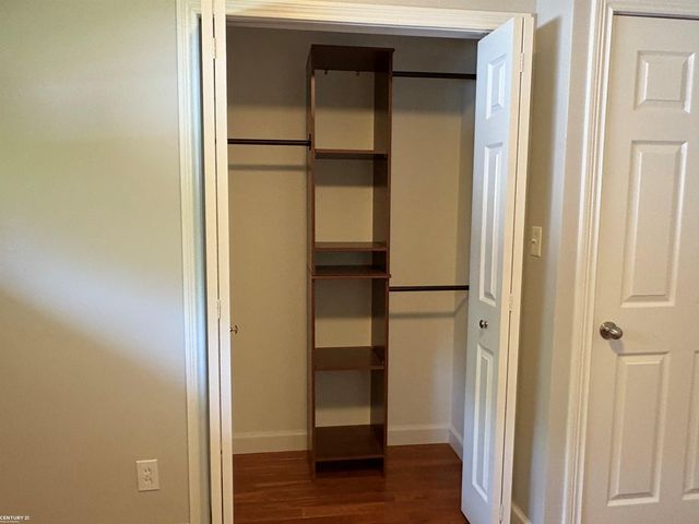 120 Montmorency Road, Rochester Hills, MI 48307