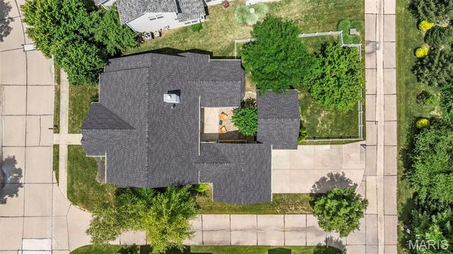 319 Lake Side View Lane, St Peters, MO 63376