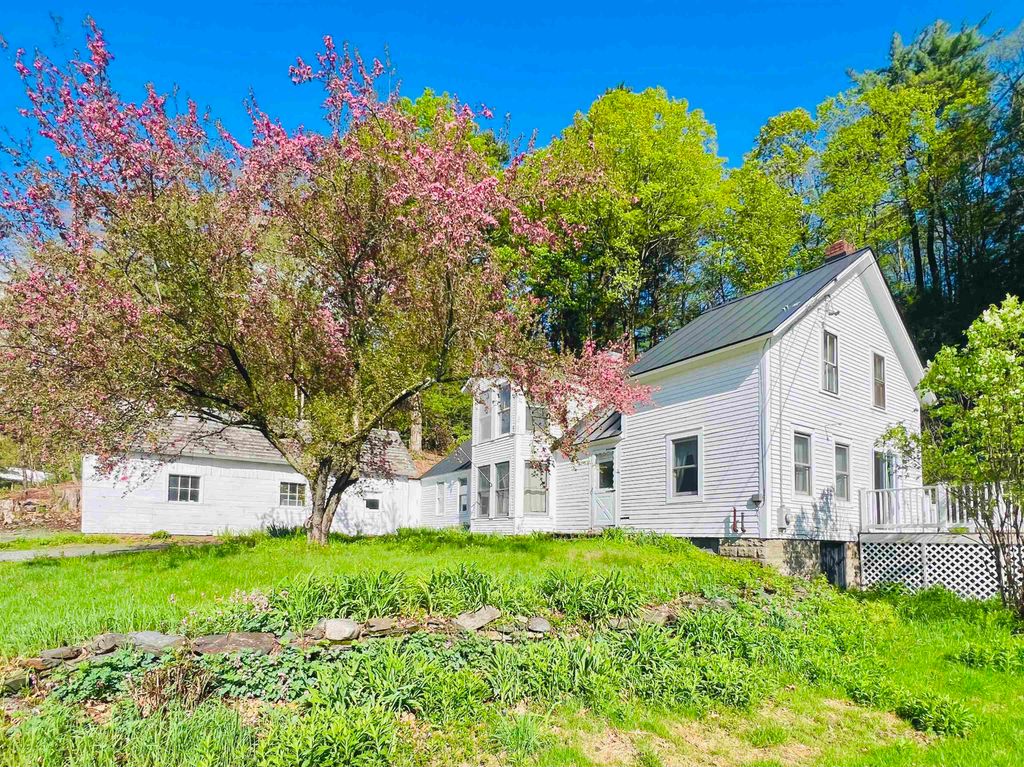 672 Huckle Hill Road, Vernon, VT 05354