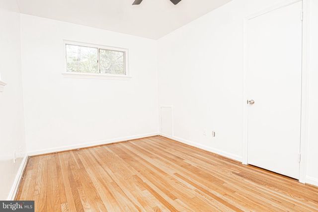 3242 HOLLY HILL DR, Falls Church, VA 22042