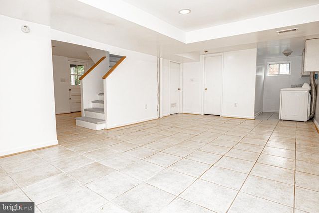 3242 HOLLY HILL DR, Falls Church, VA 22042