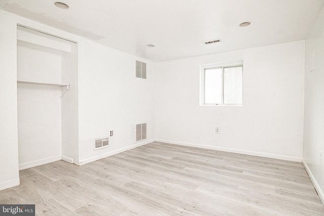 3242 HOLLY HILL DR, Falls Church, VA 22042