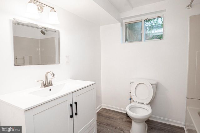 3242 HOLLY HILL DR, Falls Church, VA 22042