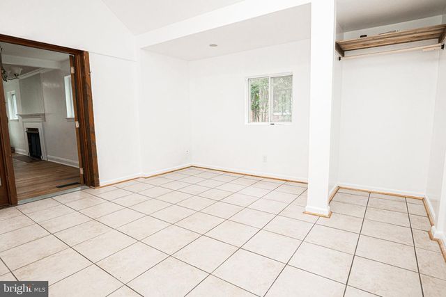 3242 HOLLY HILL DR, Falls Church, VA 22042