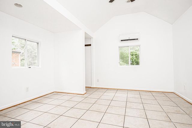3242 HOLLY HILL DR, Falls Church, VA 22042