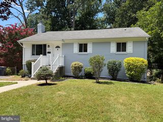 3242 HOLLY HILL DR, Falls Church, VA 22042
