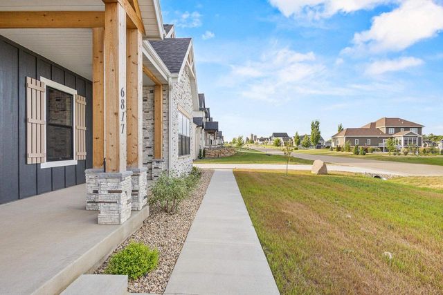 6811 Angelica Trail, Sun Prairie, WI 53590