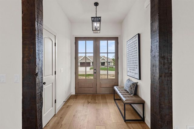 6811 Angelica Trail, Sun Prairie, WI 53590