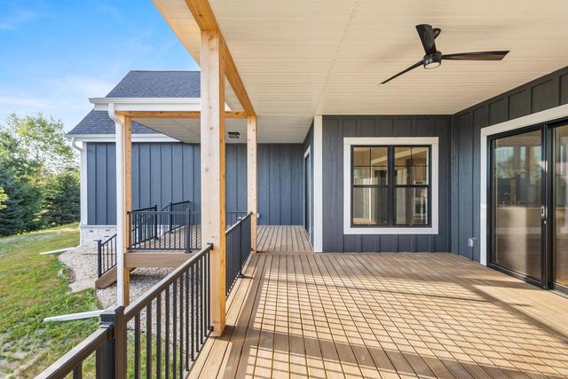 6811 Angelica Trail, Sun Prairie, WI 53590