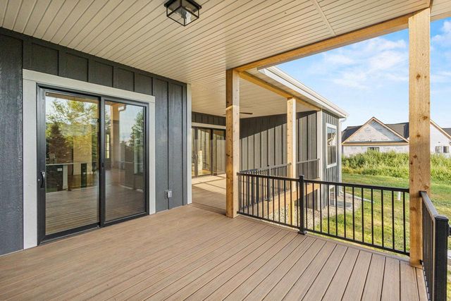 6811 Angelica Trail, Sun Prairie, WI 53590