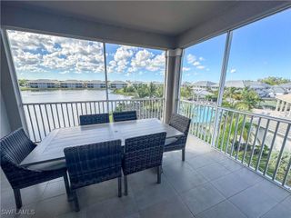 163 Indies DR E 206, Naples, FL 34114