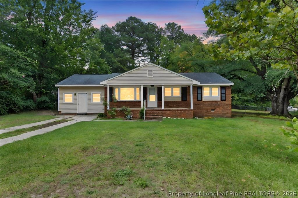 735 Hilton Drive, Fayetteville, NC 28311 — exterior