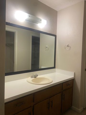 3204 Ginger Dr Apt C, Tallahassee, FL 32308