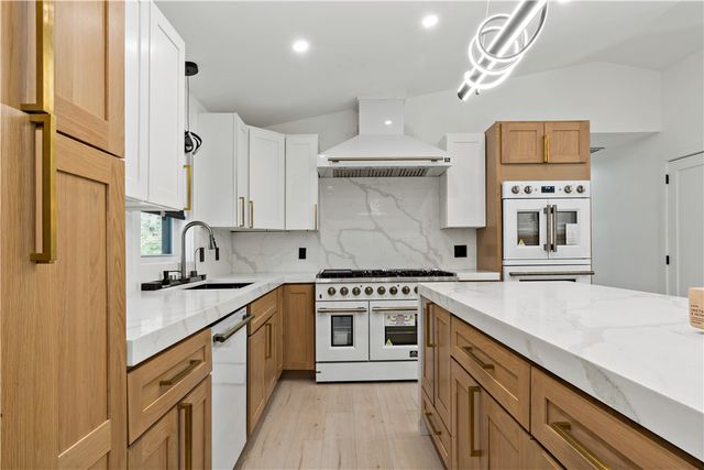 433 Gravelly Hill Road, South Kingstown, RI 02879