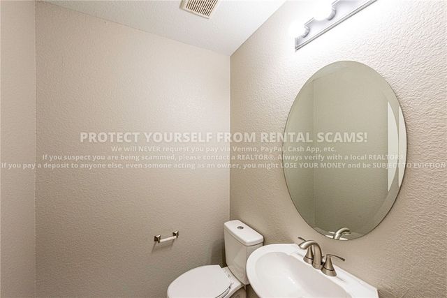 758 W Breeze Cove, Fayetteville, AR 72703