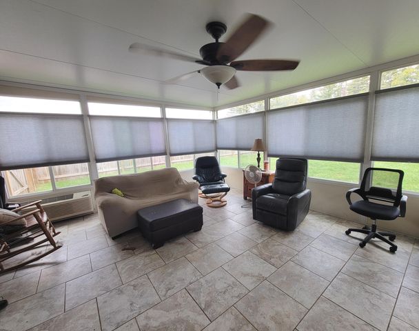 100 Devonne. Drive, Mt Sterling, KY 40353