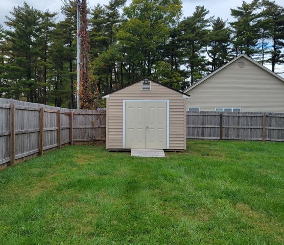 100 Devonne. Drive, Mt Sterling, KY 40353