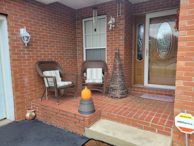 100 Devonne. Drive, Mt Sterling, KY 40353